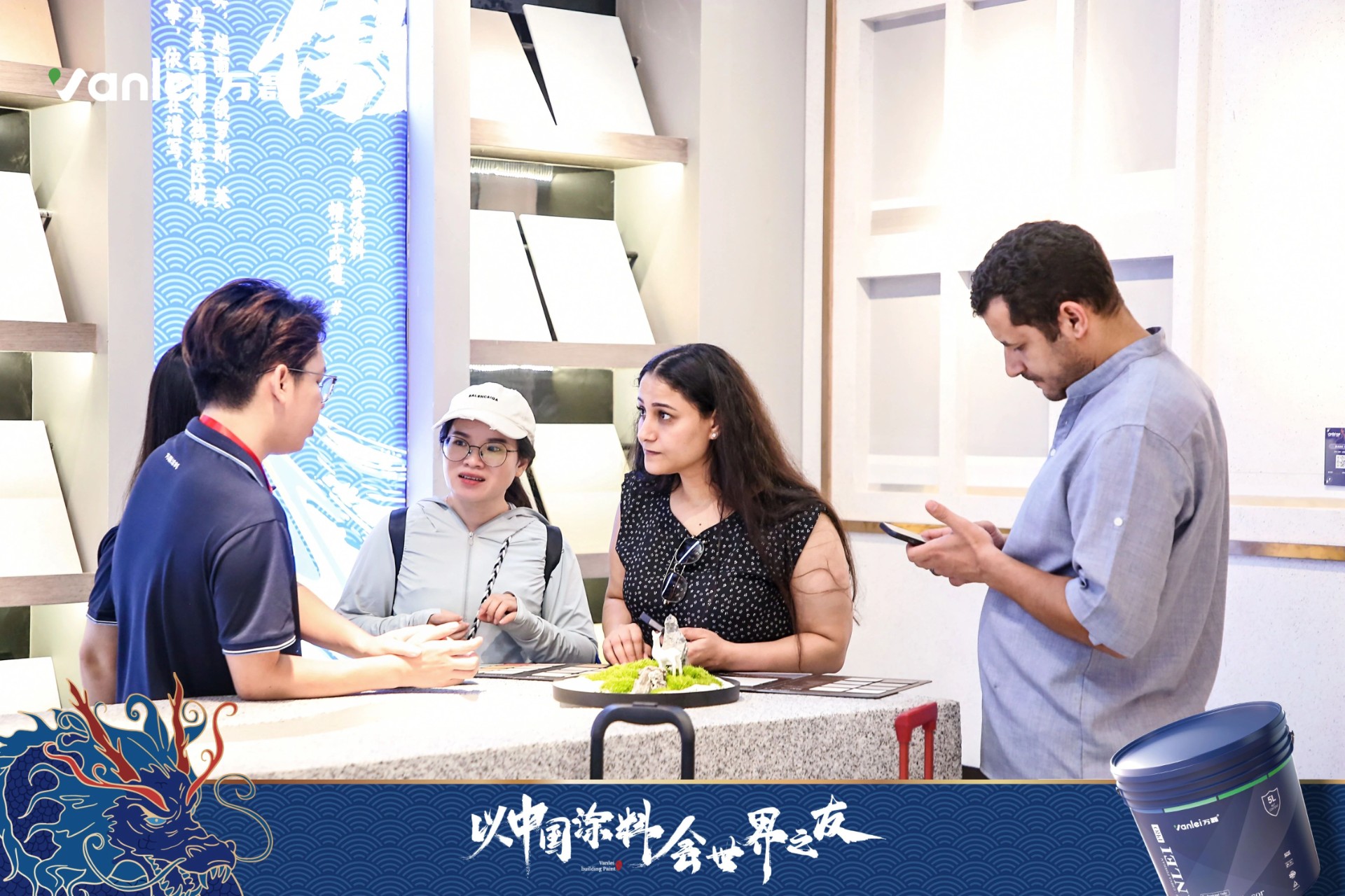 七年蝉联展馆人气王！万磊涂料，以中国涂料，会世界之友
