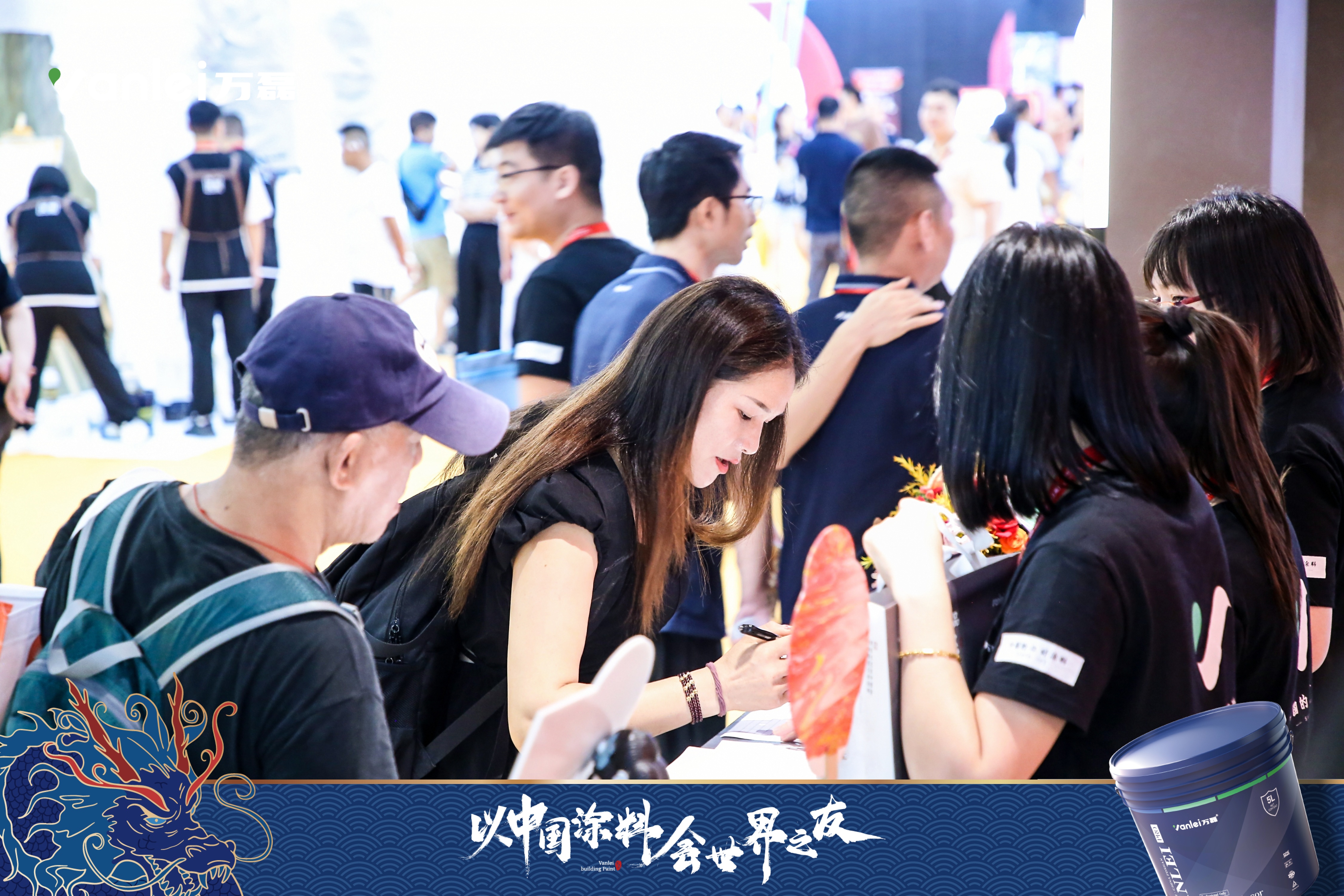 七年蝉联展馆人气王！万磊涂料，以中国涂料，会世界之友